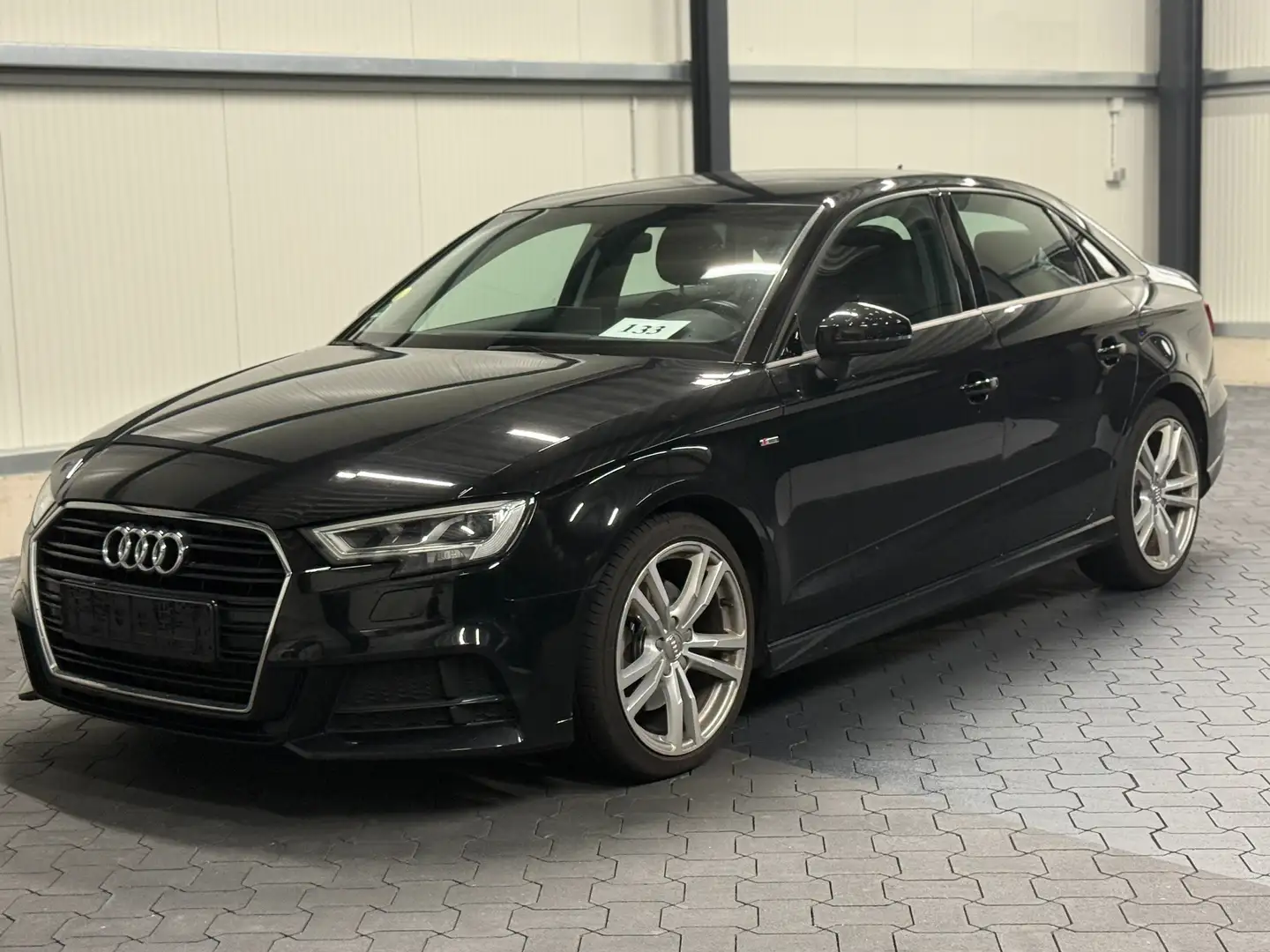 Audi A3 Limousine 35 TDI Sport/S-Line*18Zoll*CarPlay*LED* Schwarz - 1