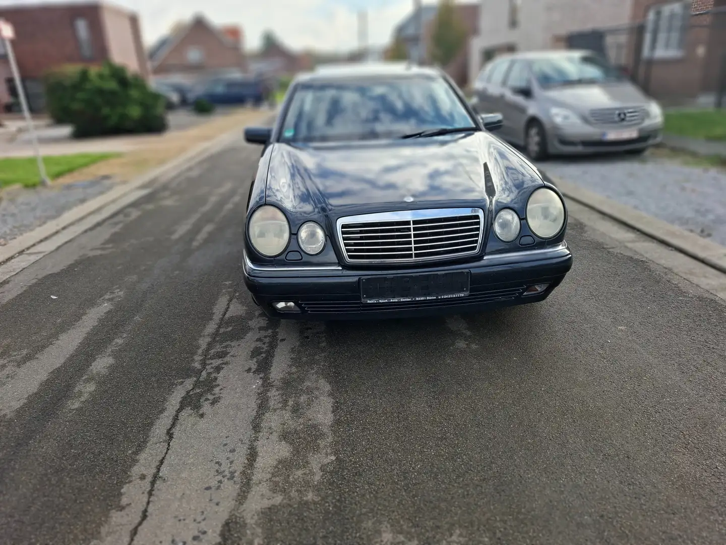 Mercedes-Benz E 320 E 320 Avantgarde Noir - 2