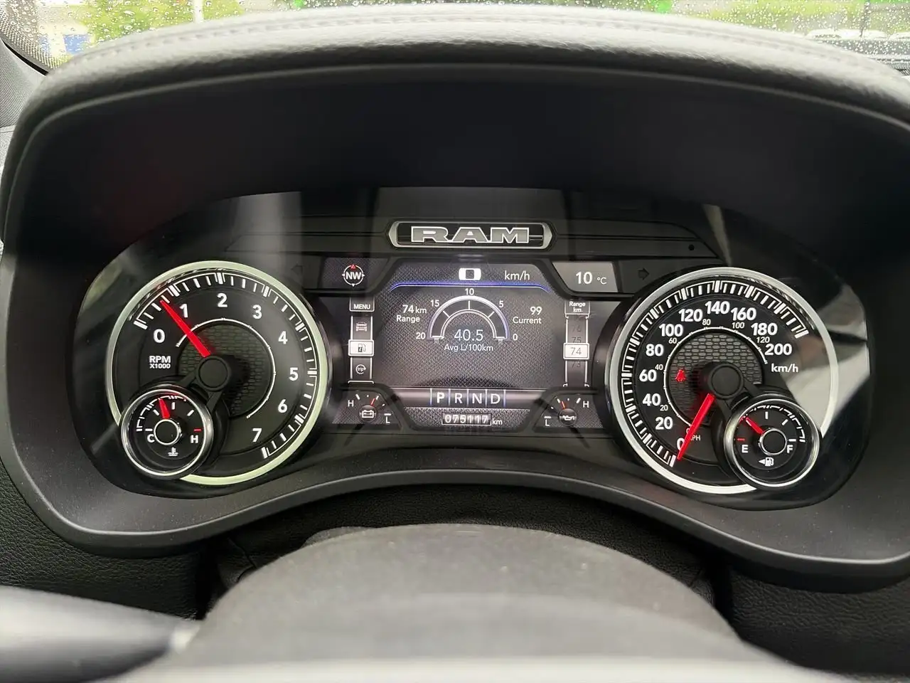 RAM 1500 снимка RAM 1500