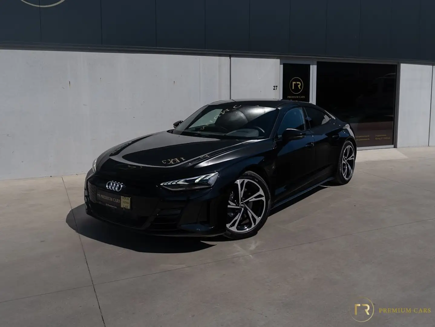 Audi e-tron GT Pano l Camera l Matrix l Luchtvering Schwarz - 1