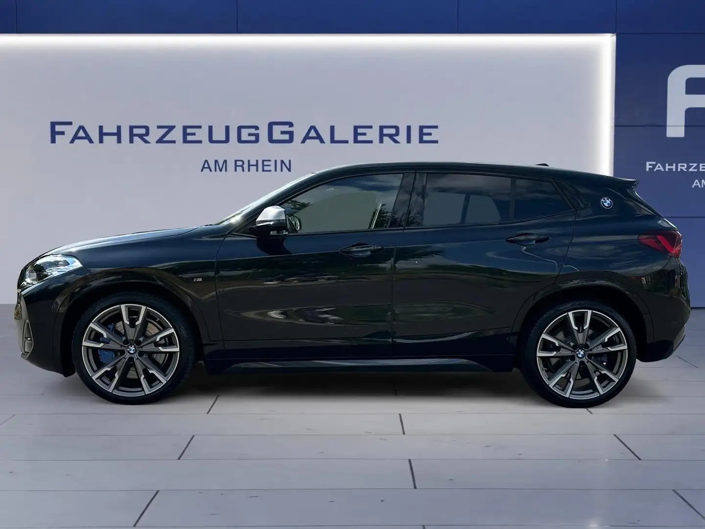 BMW X2 xDrive M35i Panorama Entertainment-Paket Schwarz - 2