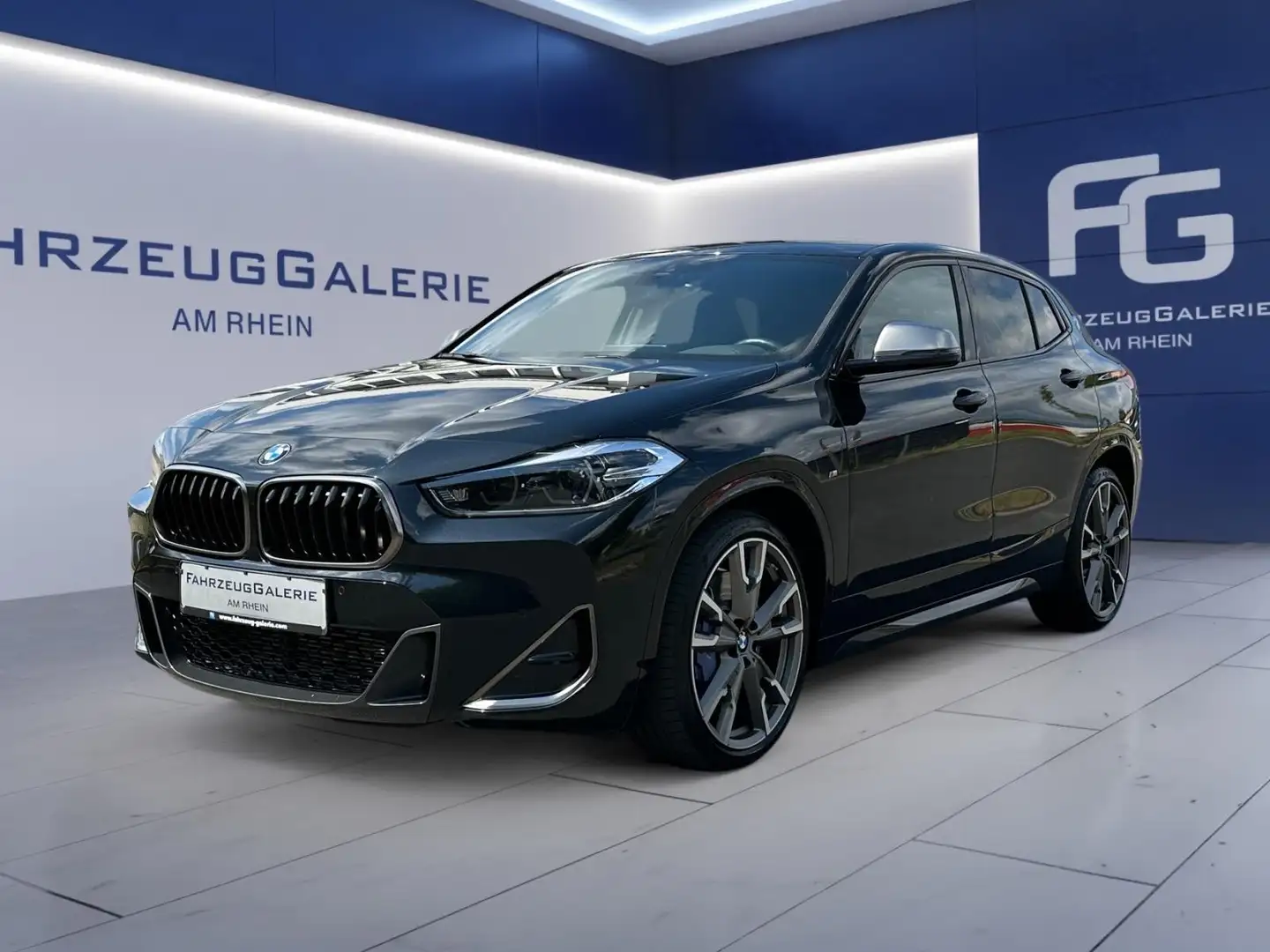 BMW X2 xDrive M35i Panorama Entertainment-Paket Schwarz - 1