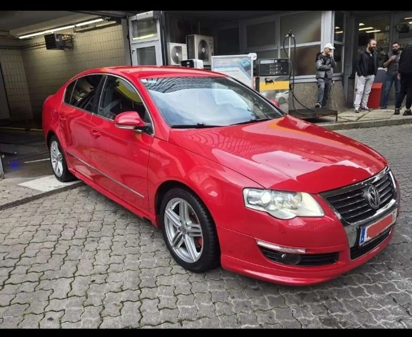 Volkswagen Passat Highline 2,0 TDI DPF Rot - 1