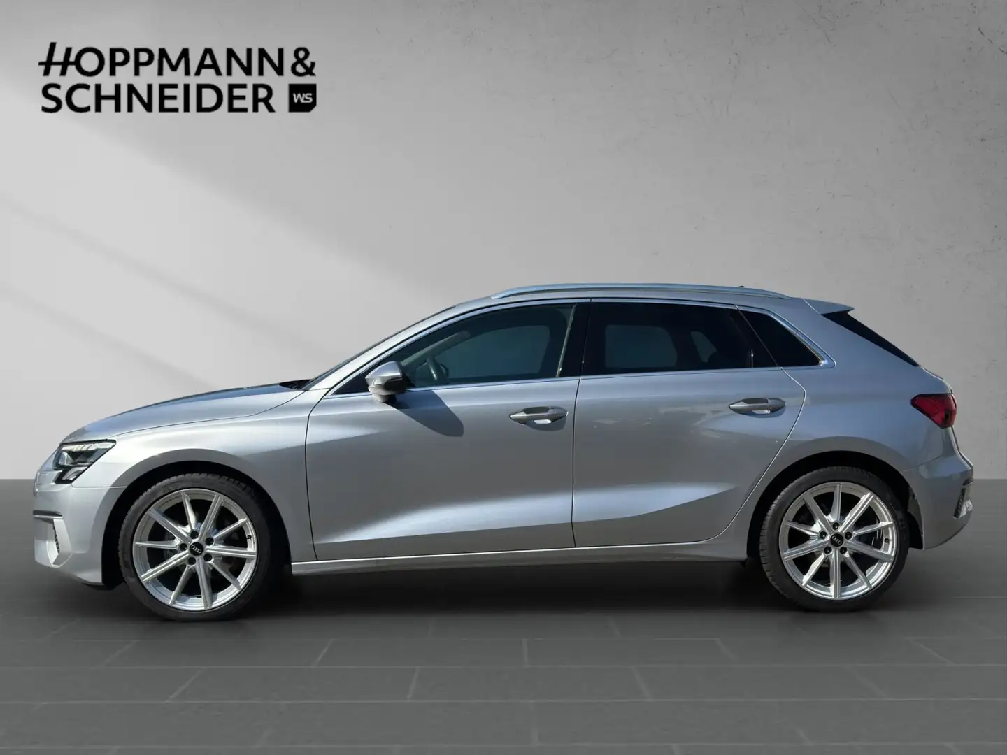 Audi A3 30 1.0 TFSI Sportback advanced -DSG-AHK-NAVI- Argent - 2