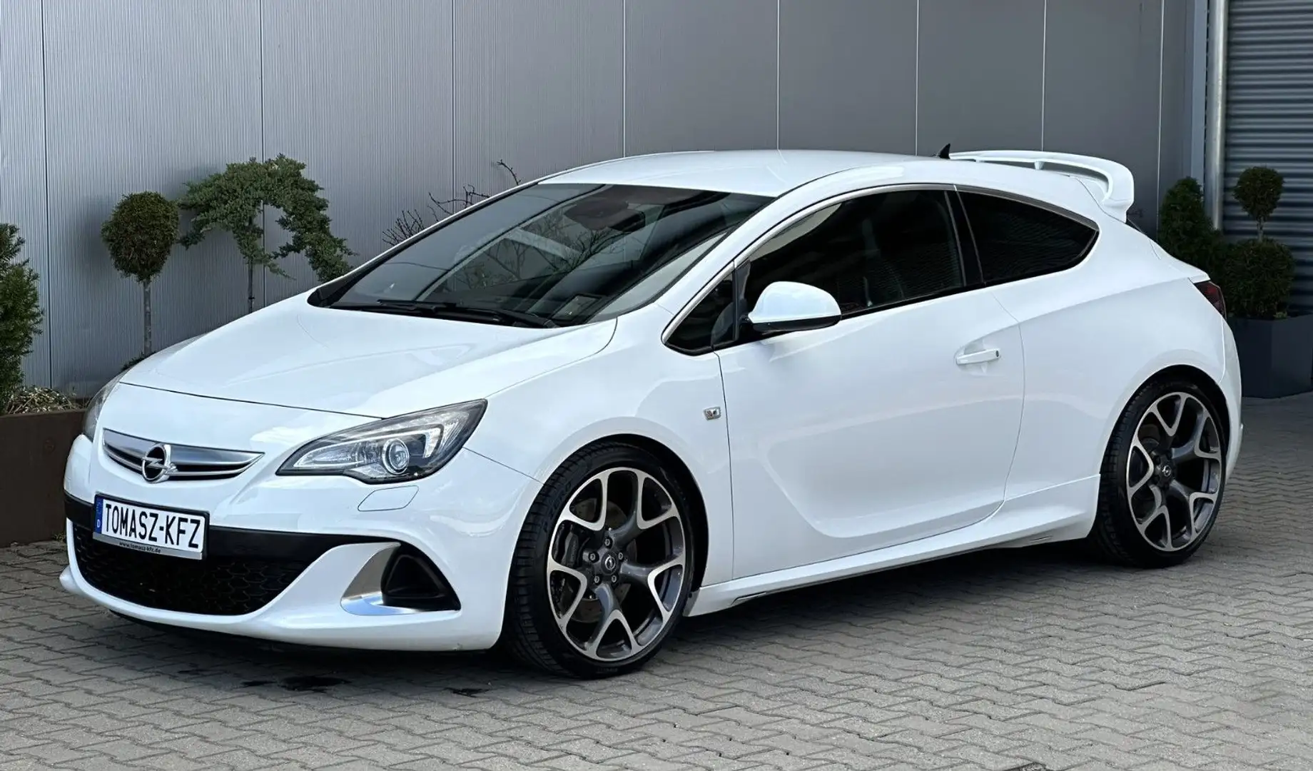 Opel Astra J GTC 2.0 Turbo OPC*Navi*Xenon*Leder*Recar Blanc - 2