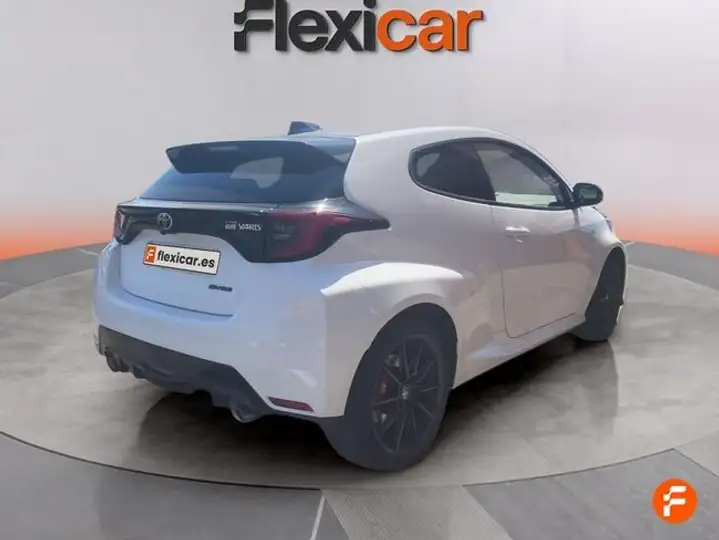 Toyota Yaris 2022, foto 3
