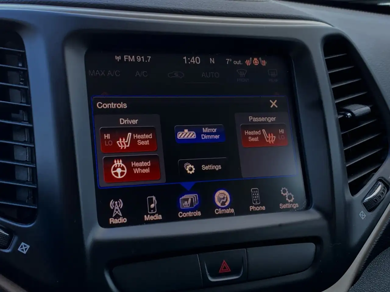 Jeep Cherokee снимка Jeep Cherokee