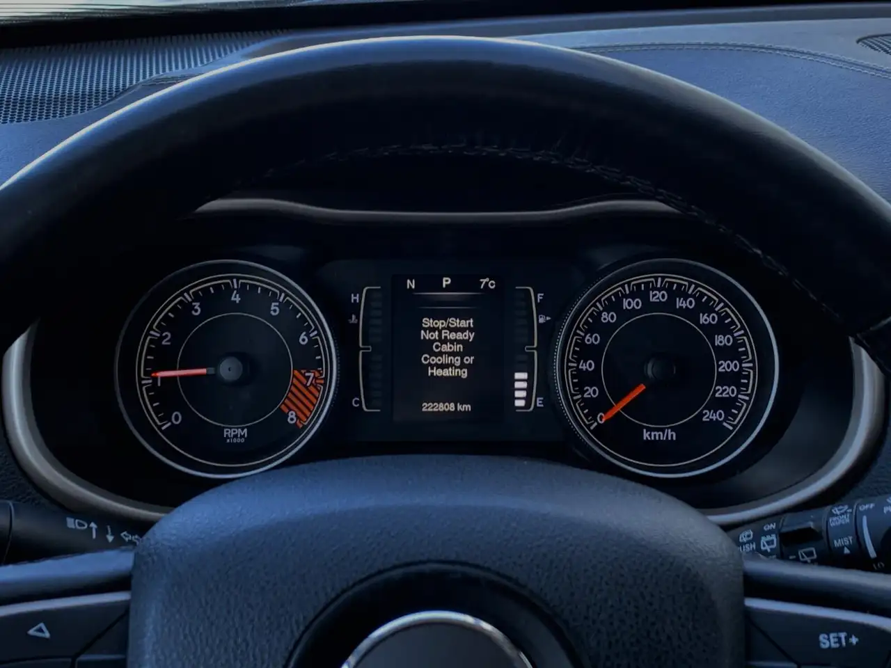 Jeep Cherokee снимка Jeep Cherokee