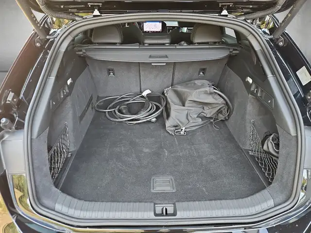 Audi A6 E-Tron view 5