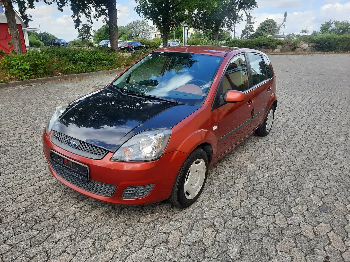 Ford Fiesta 1.4  TÜV 06/2025 Rojo - 2