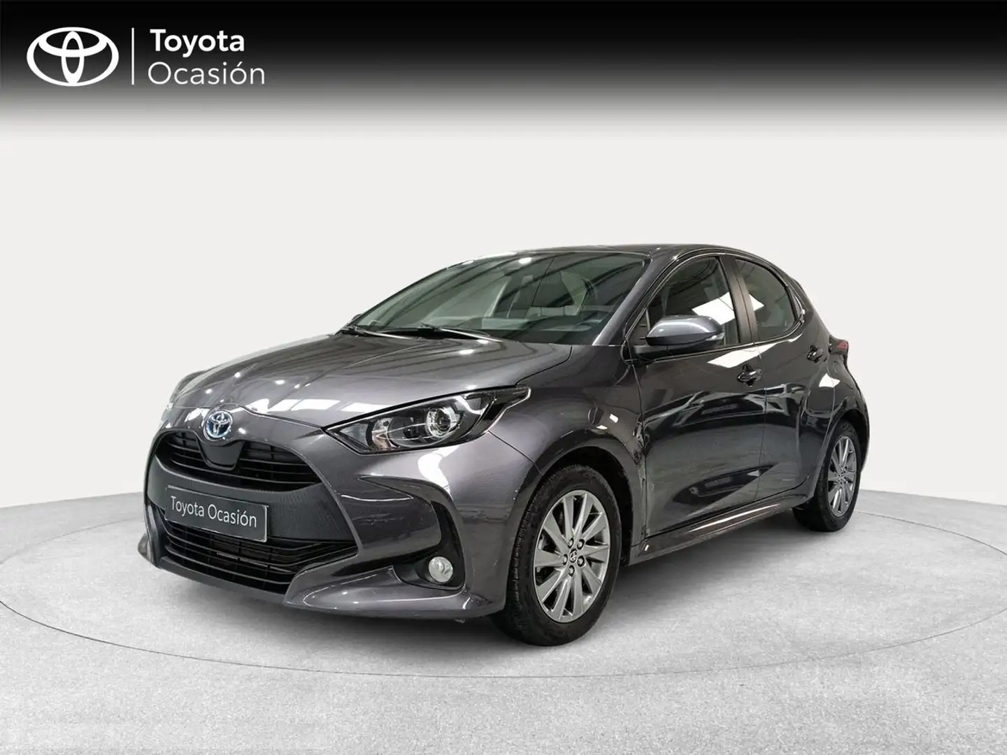 Toyota Yaris 1.5 120H Active Tech Grijs - 1