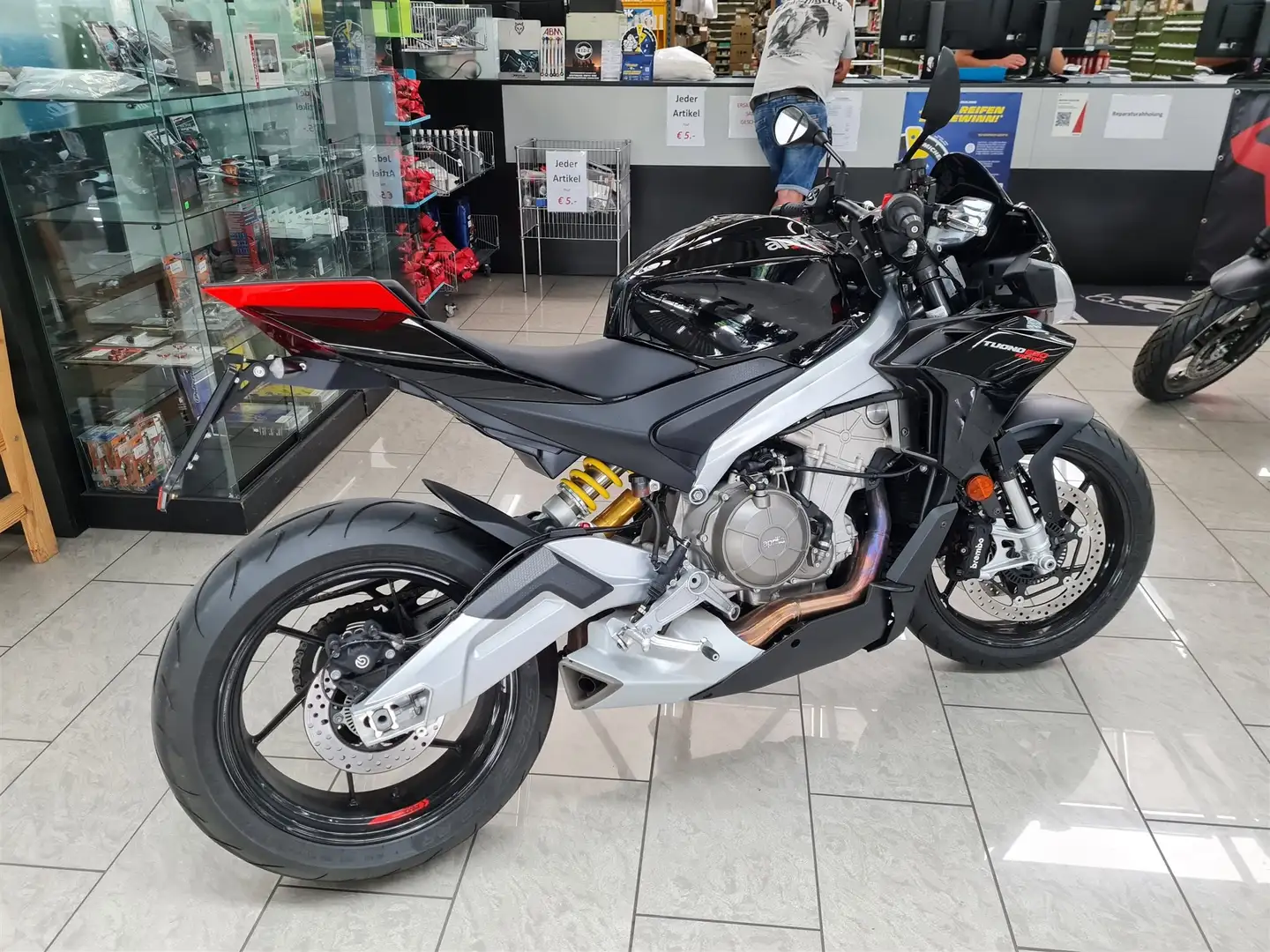Aprilia Tuono Schwarz - 2