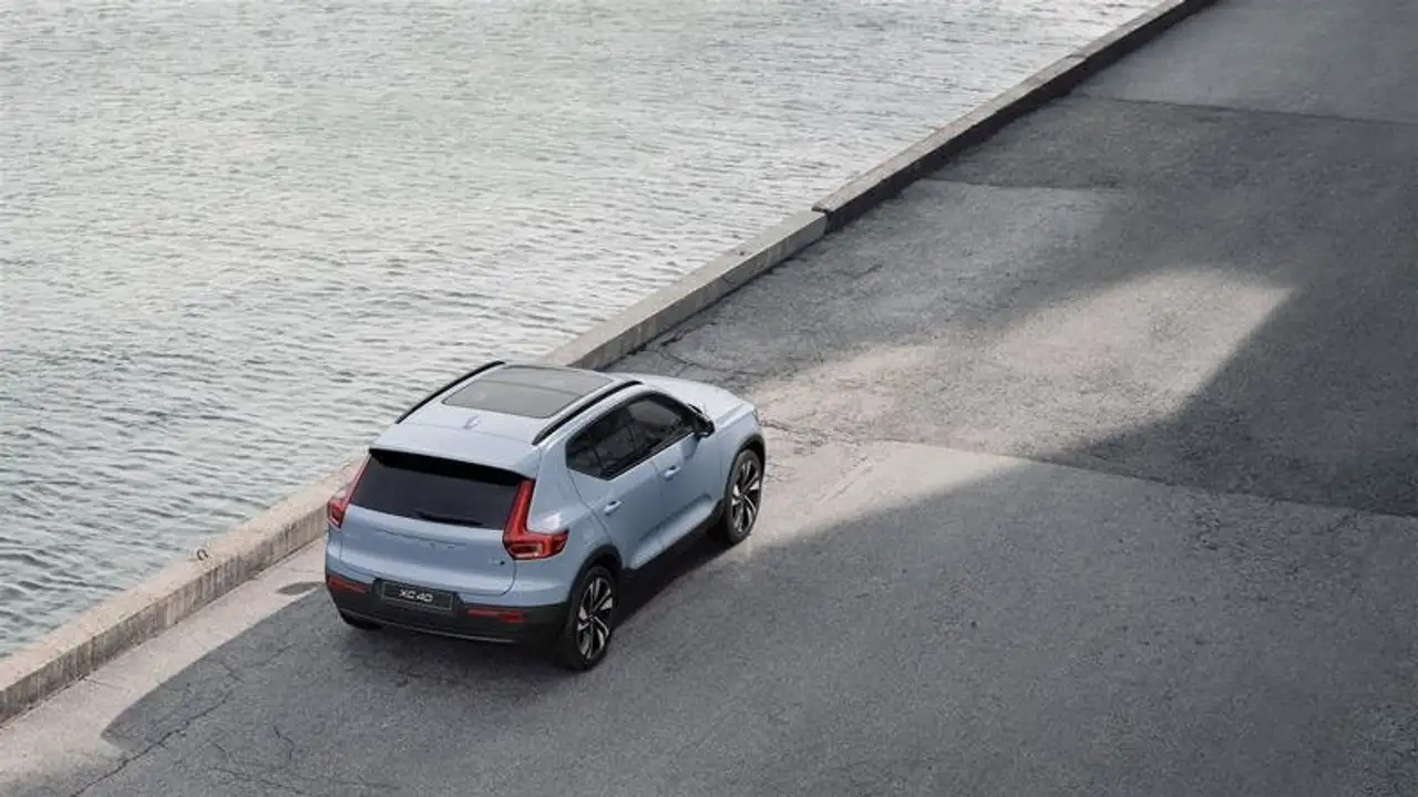 Volvo XC40 photo Volvo XC40