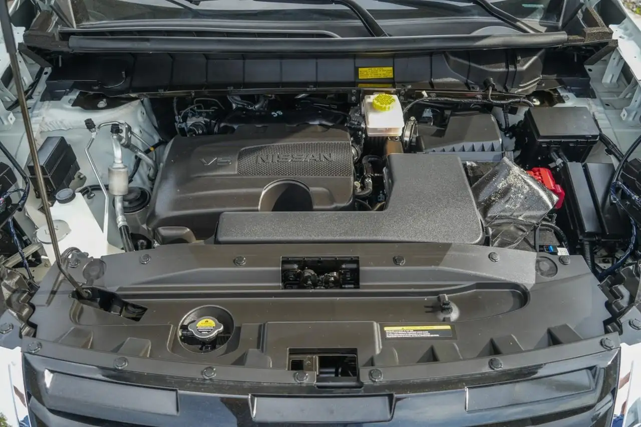 Nissan Pathfinder снимка Nissan Pathfinder