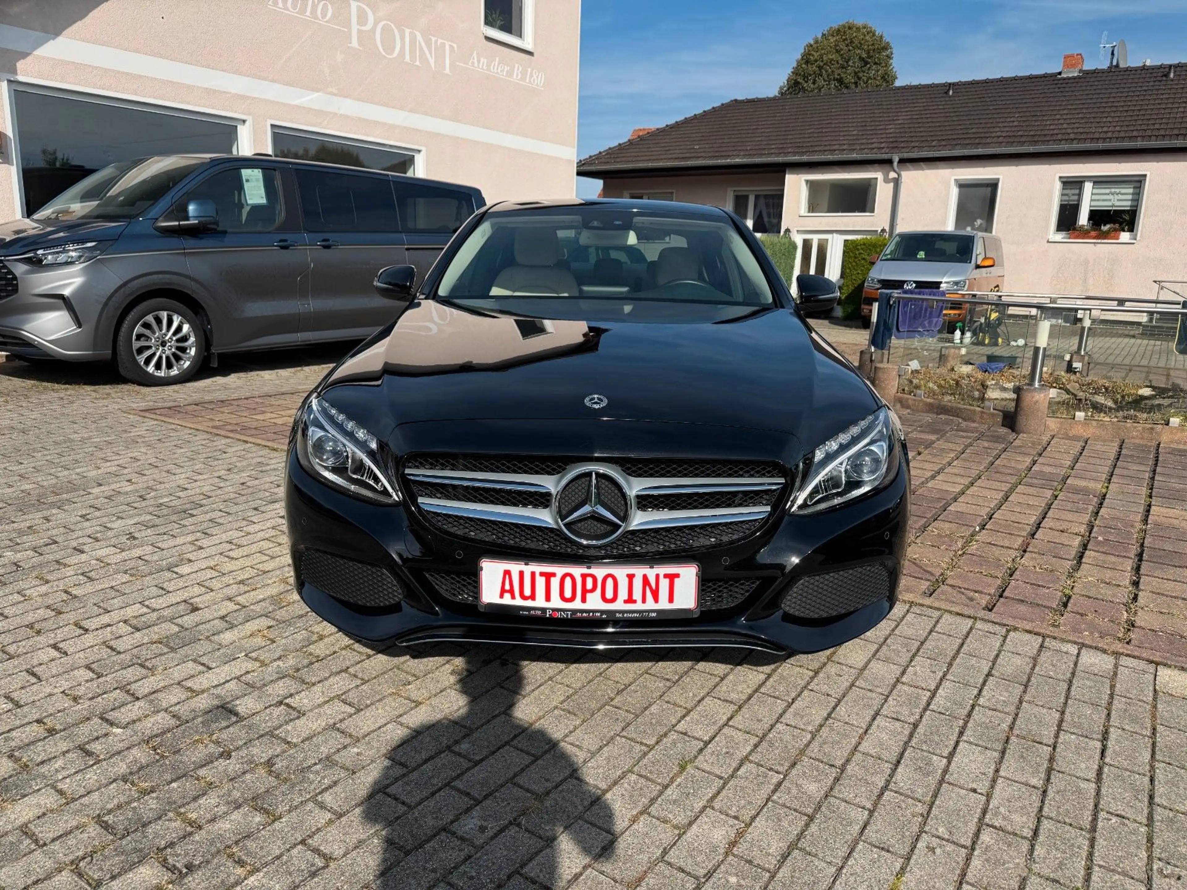 Mercedes-Benz C 180 Limousine Avantgarde mit LED — photo 8