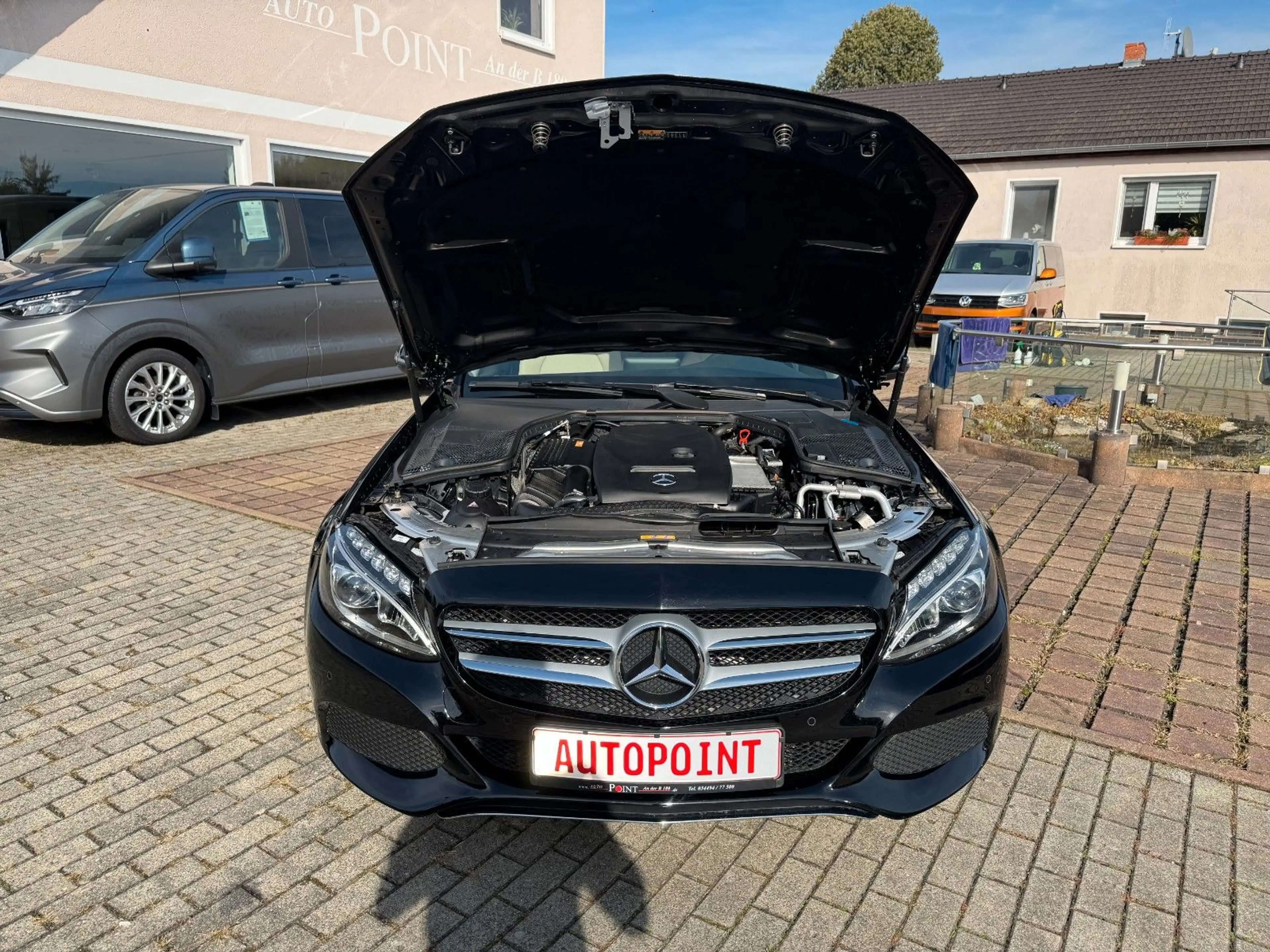 Mercedes-Benz C 180 Limousine Avantgarde mit LED — photo 14