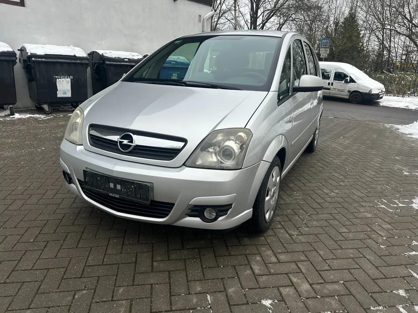 Opel Meriva INNOVATION / Tüv Neu / SHZ / 1 Hand / klima Grau - 1