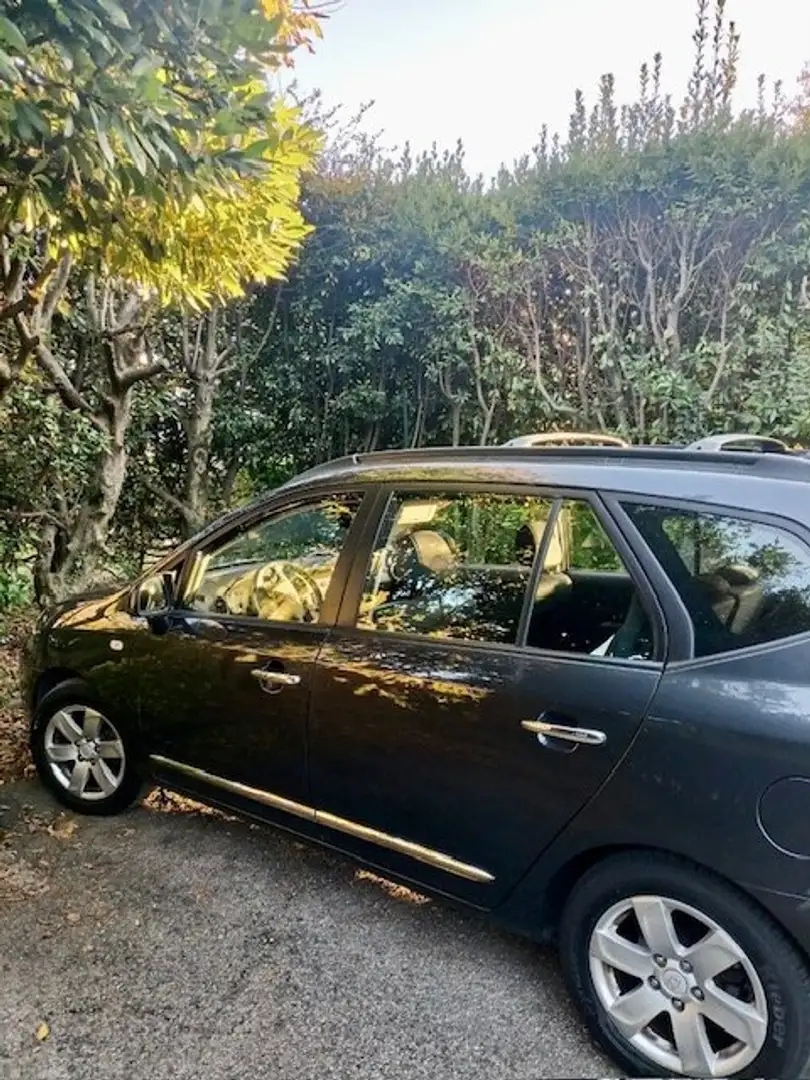 Kia Carens Carens III 2007 2.0 cvvt 16v EX Class Серый - 2