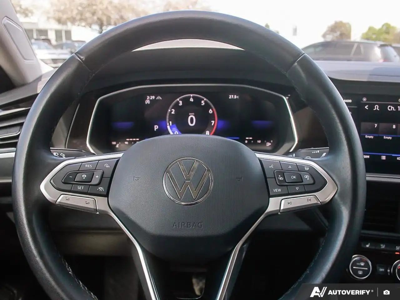 Volkswagen Jetta снимка Volkswagen Jetta
