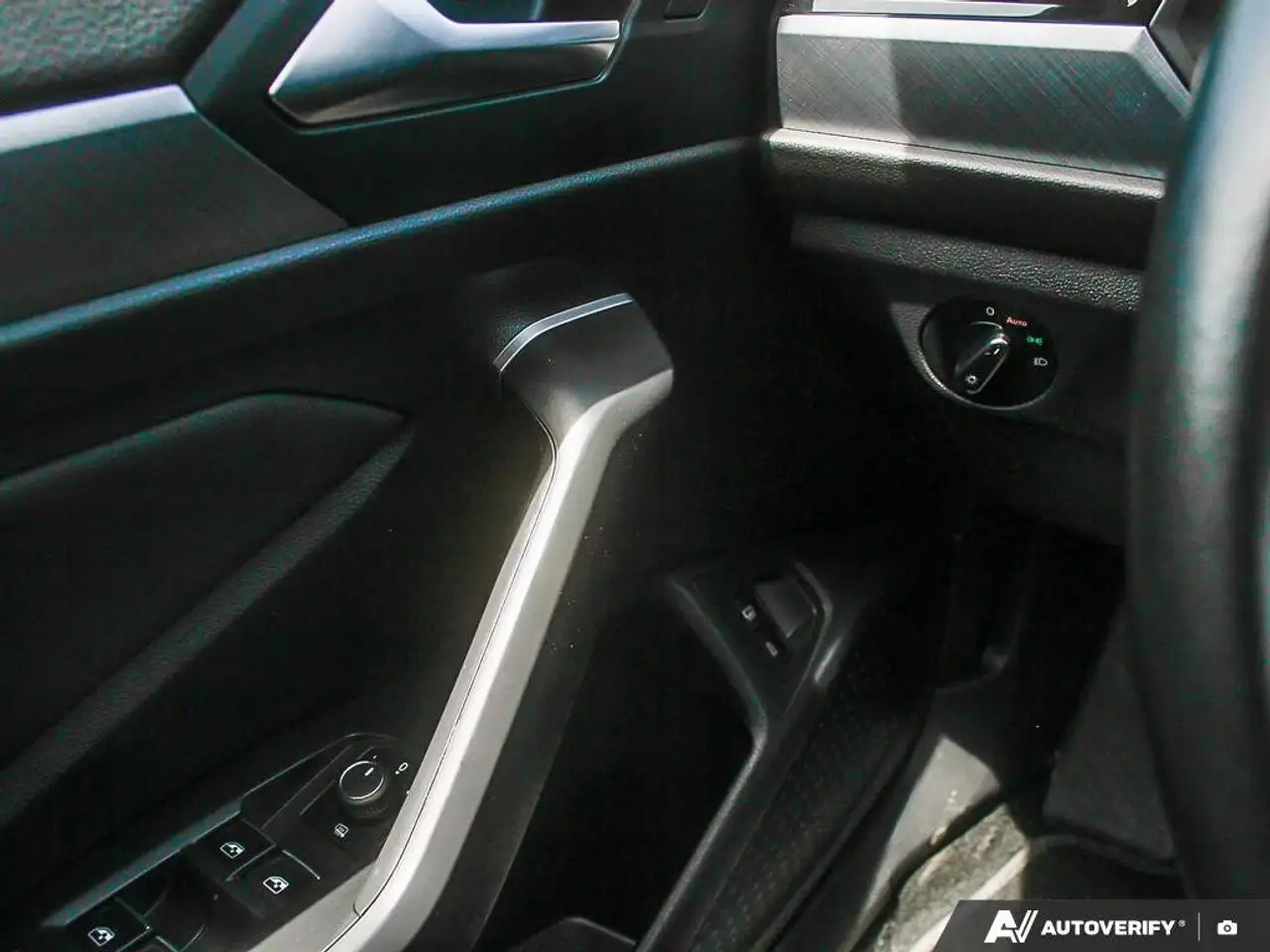 Volkswagen Jetta снимка Volkswagen Jetta