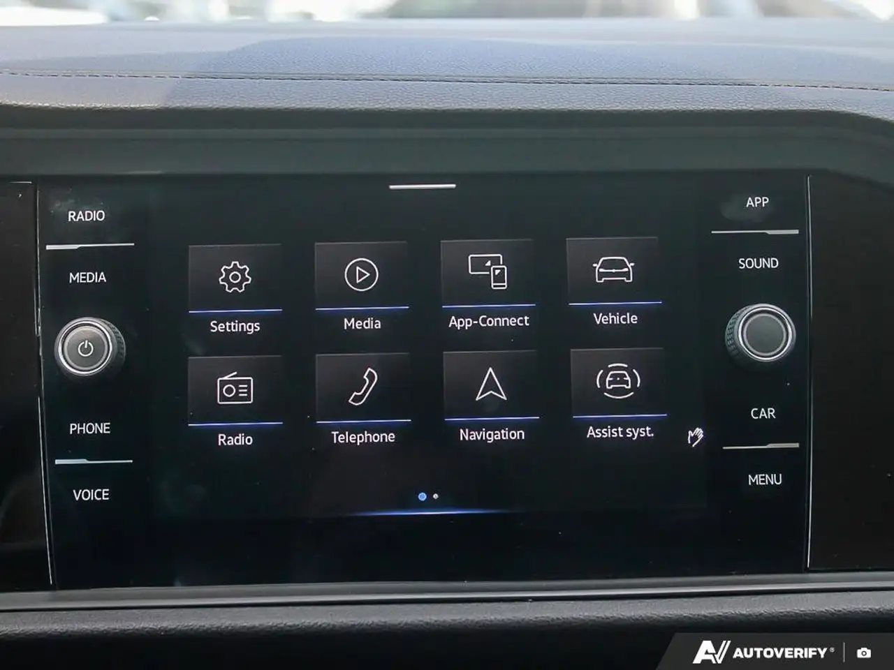 Volkswagen Jetta снимка Volkswagen Jetta