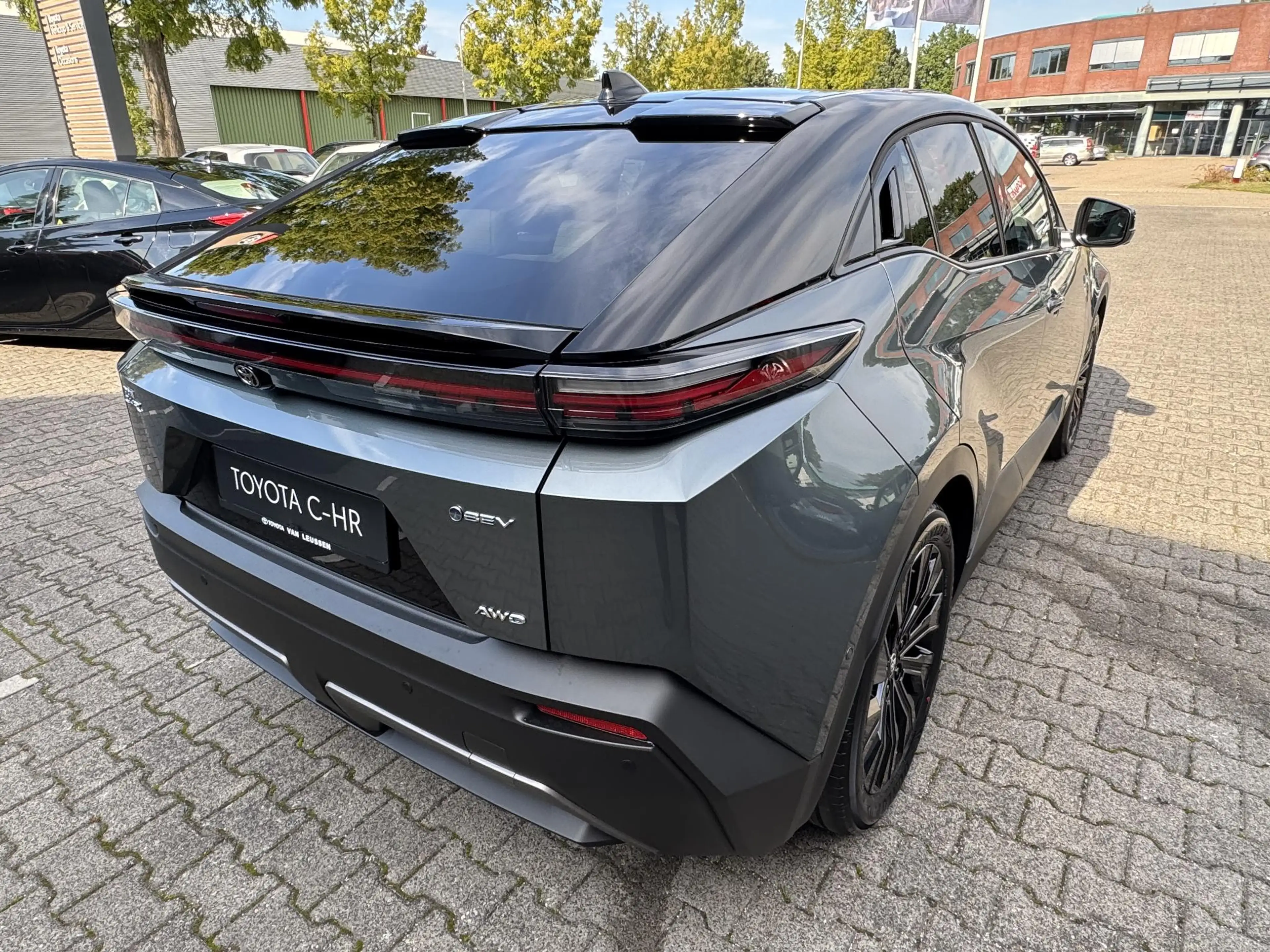Toyota C-HR+ EXECUTIVE AWD 77 kWh NIEUW DIRECT LEVERBAAR! PANOD — photo 5