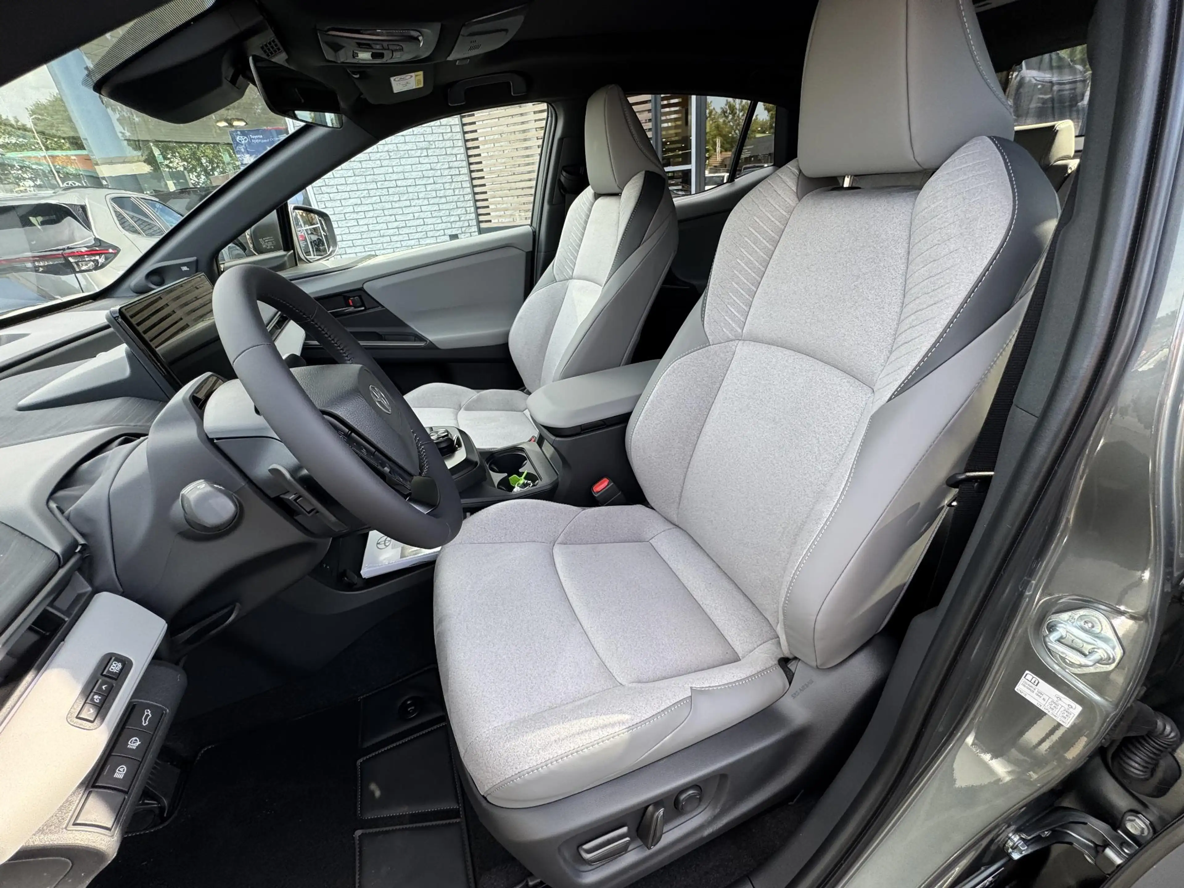 Toyota C-HR+ EXECUTIVE AWD 77 kWh NIEUW DIRECT LEVERBAAR! PANOD — photo 10