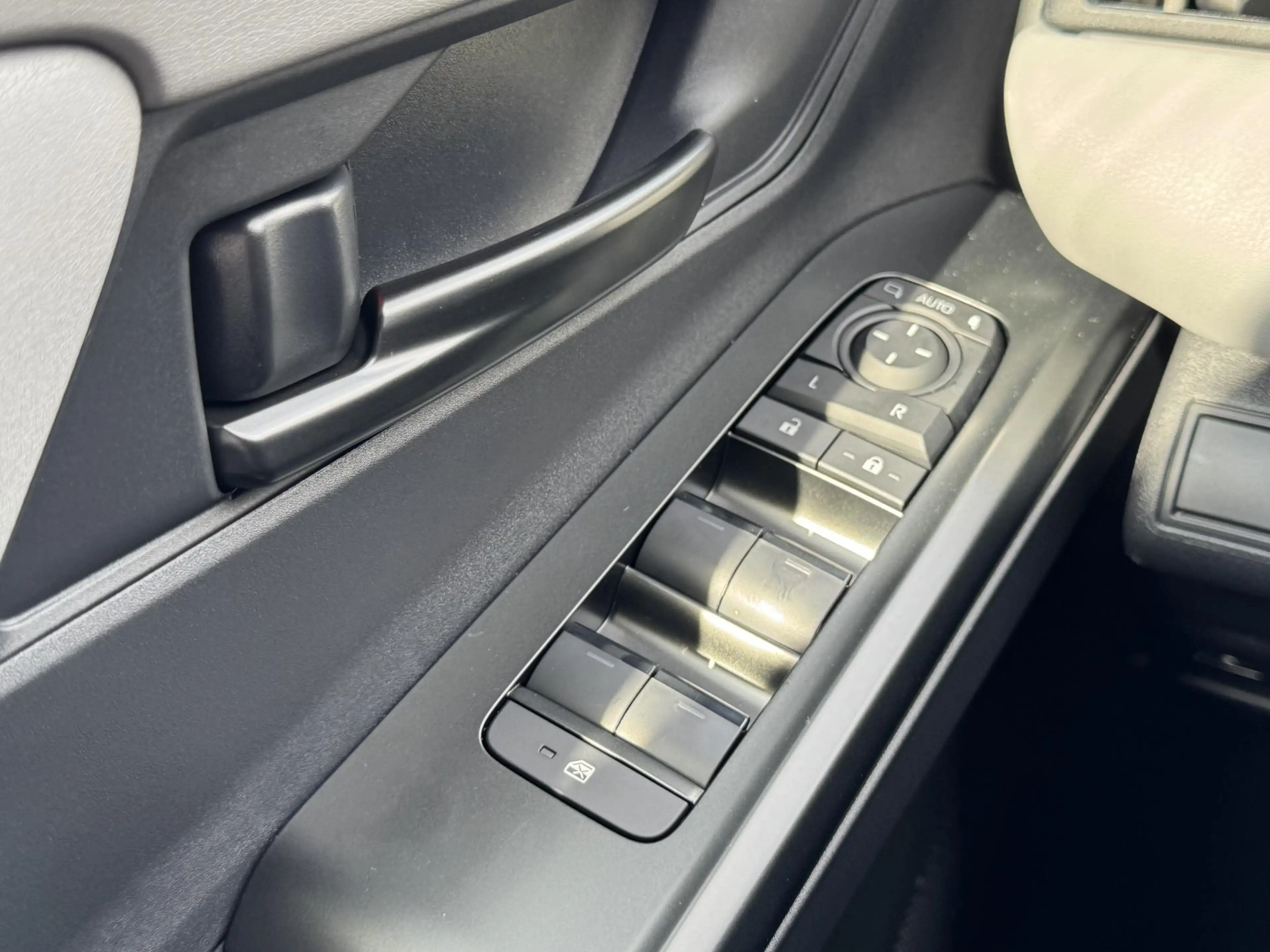 Toyota C-HR+ EXECUTIVE AWD 77 kWh NIEUW DIRECT LEVERBAAR! PANOD — photo 24