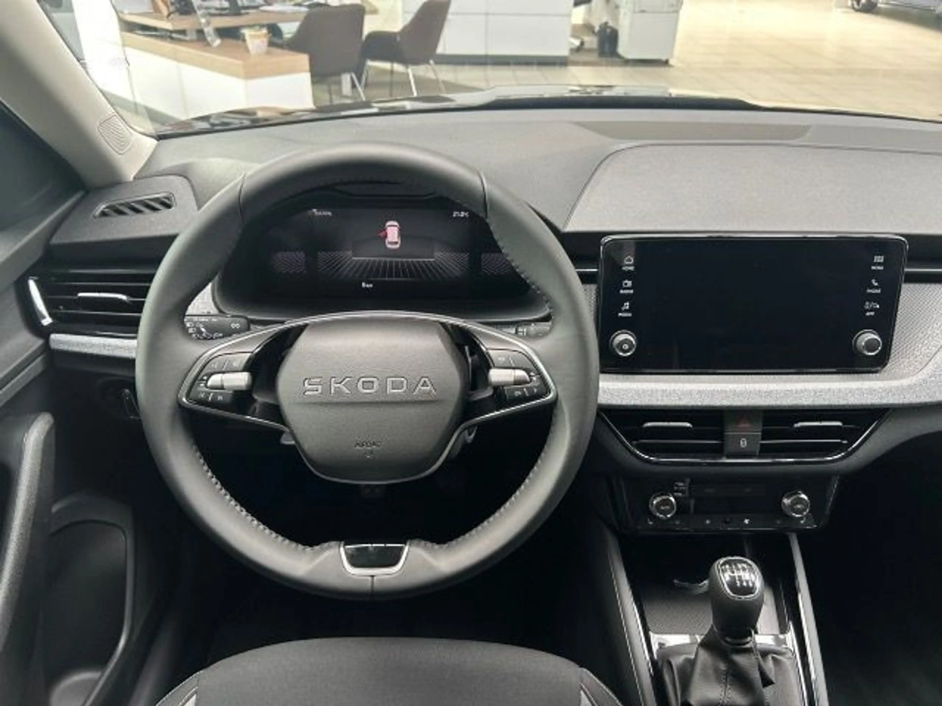 Skoda Kamiq Balance 1,0 TSI 85 kW 6-Gang-Schaltgetrieb — photo 14
