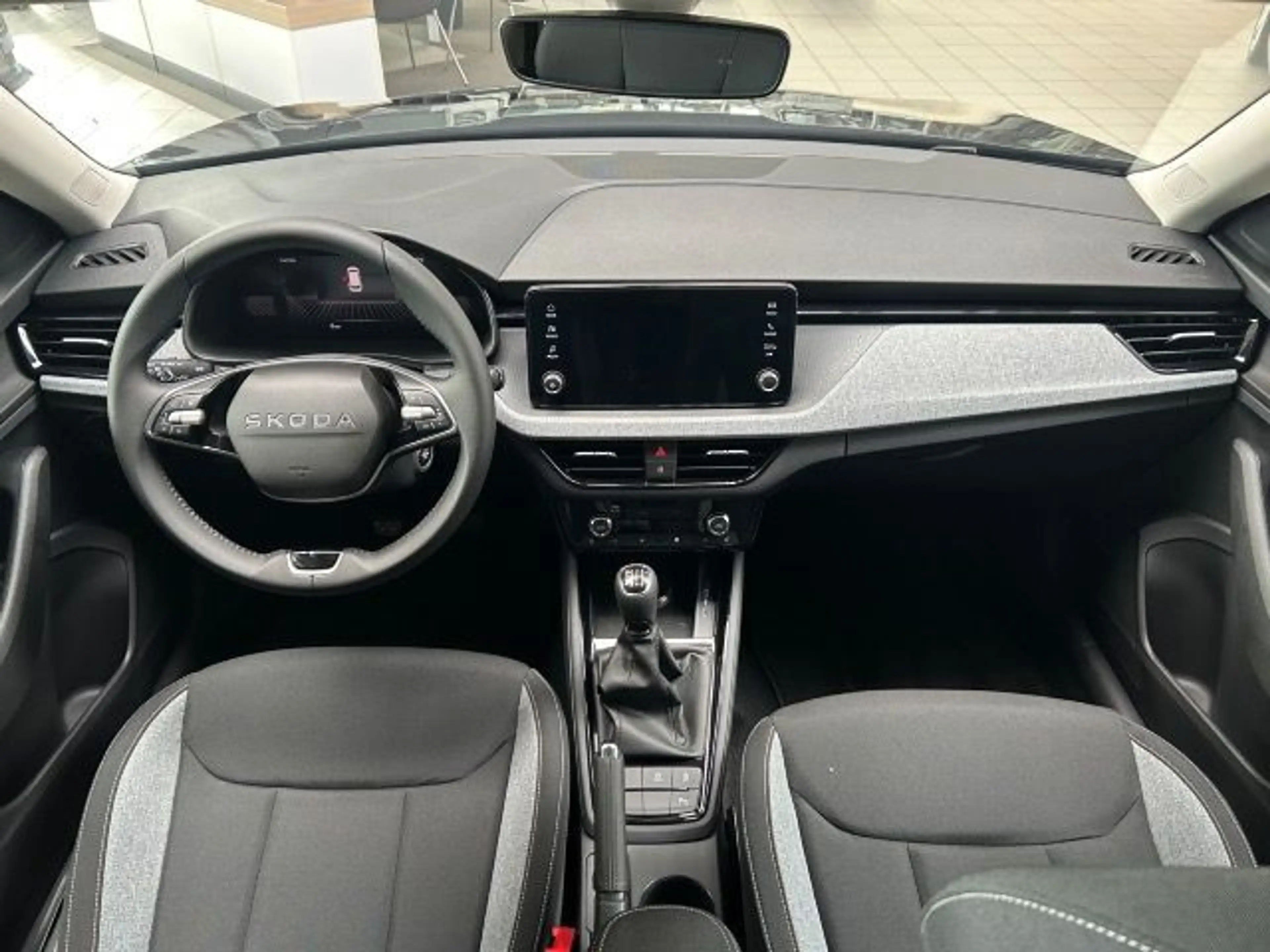 Skoda Kamiq Balance 1,0 TSI 85 kW 6-Gang-Schaltgetrieb — photo 13