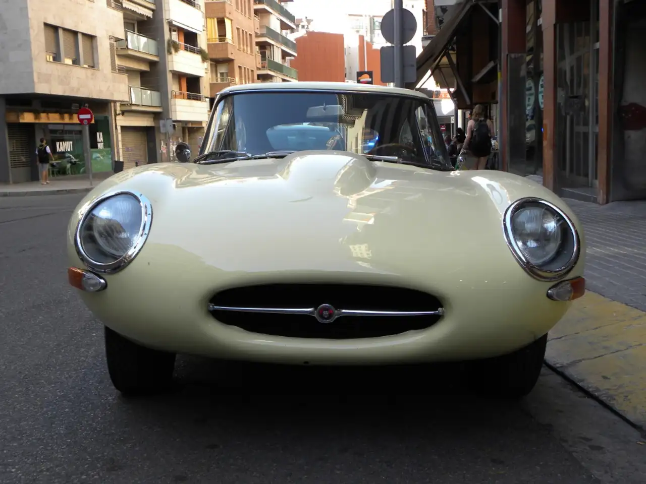 Jaguar E- Type 4.2 2 + 2 S1 Coupé, foto 3