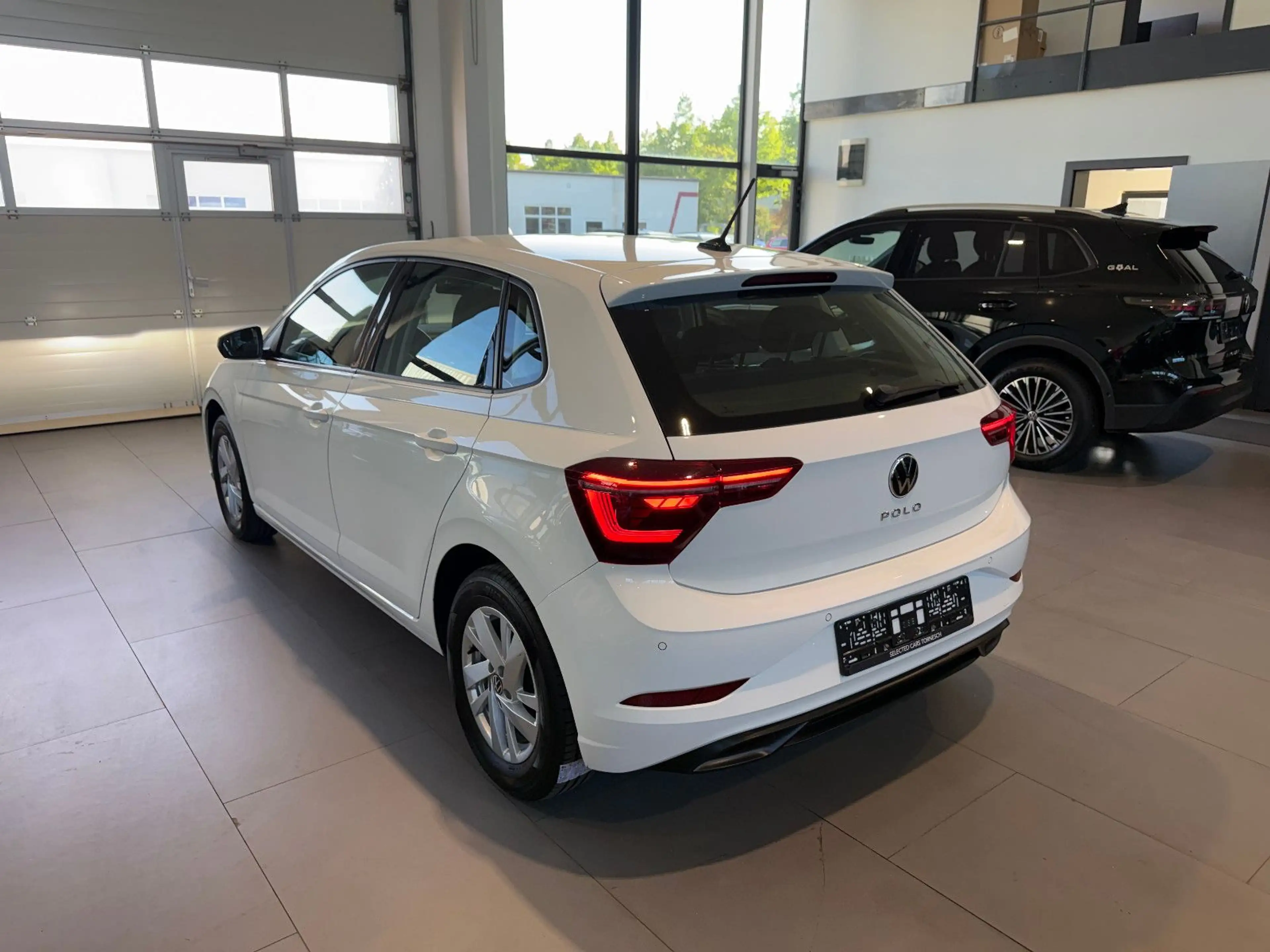 Volkswagen Polo VI Style 1.0 TSI AID/MATRIX/LANE/PDC/FRONT — photo 4