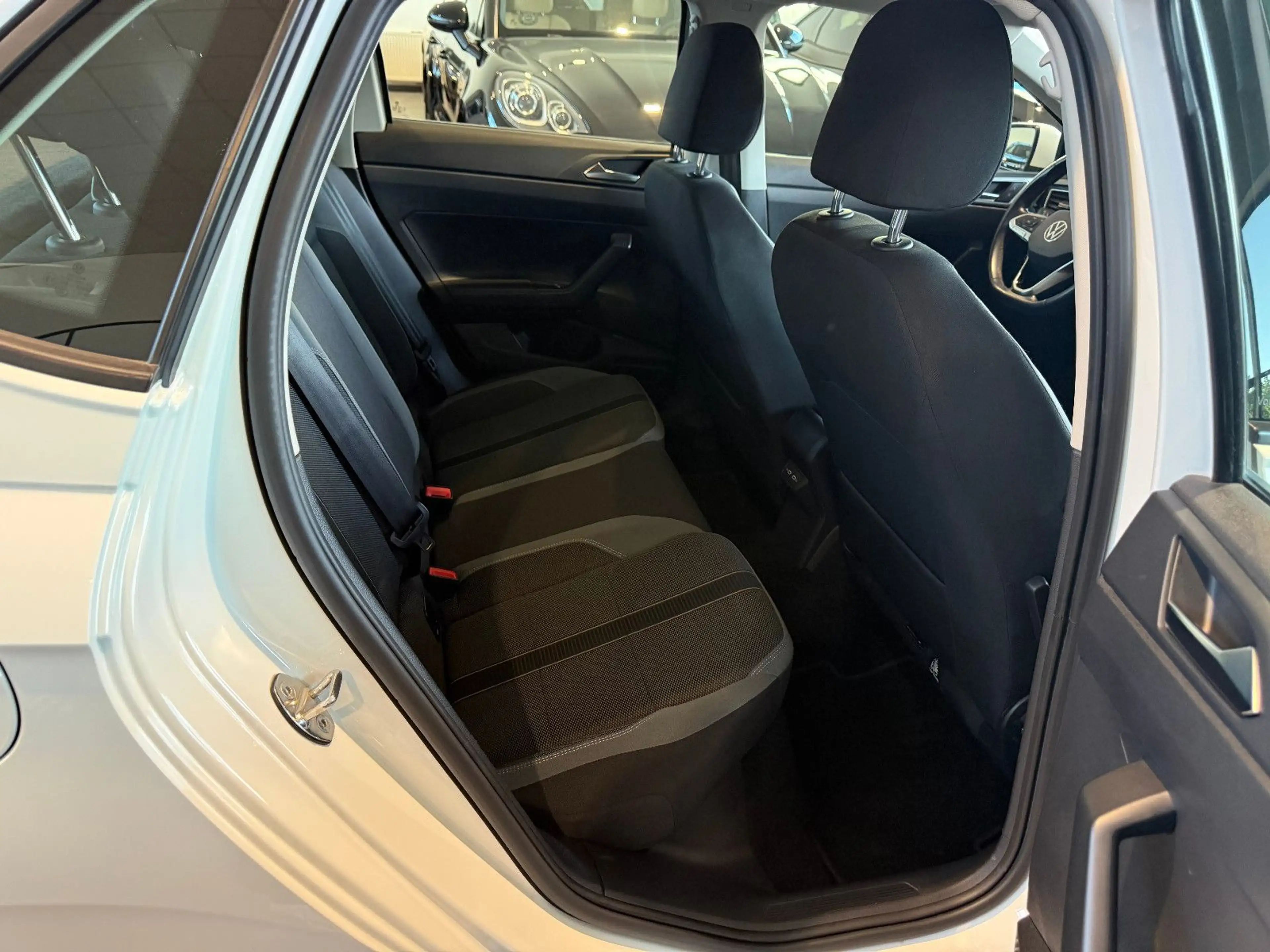 Volkswagen Polo VI Style 1.0 TSI AID/MATRIX/LANE/PDC/FRONT — photo 14