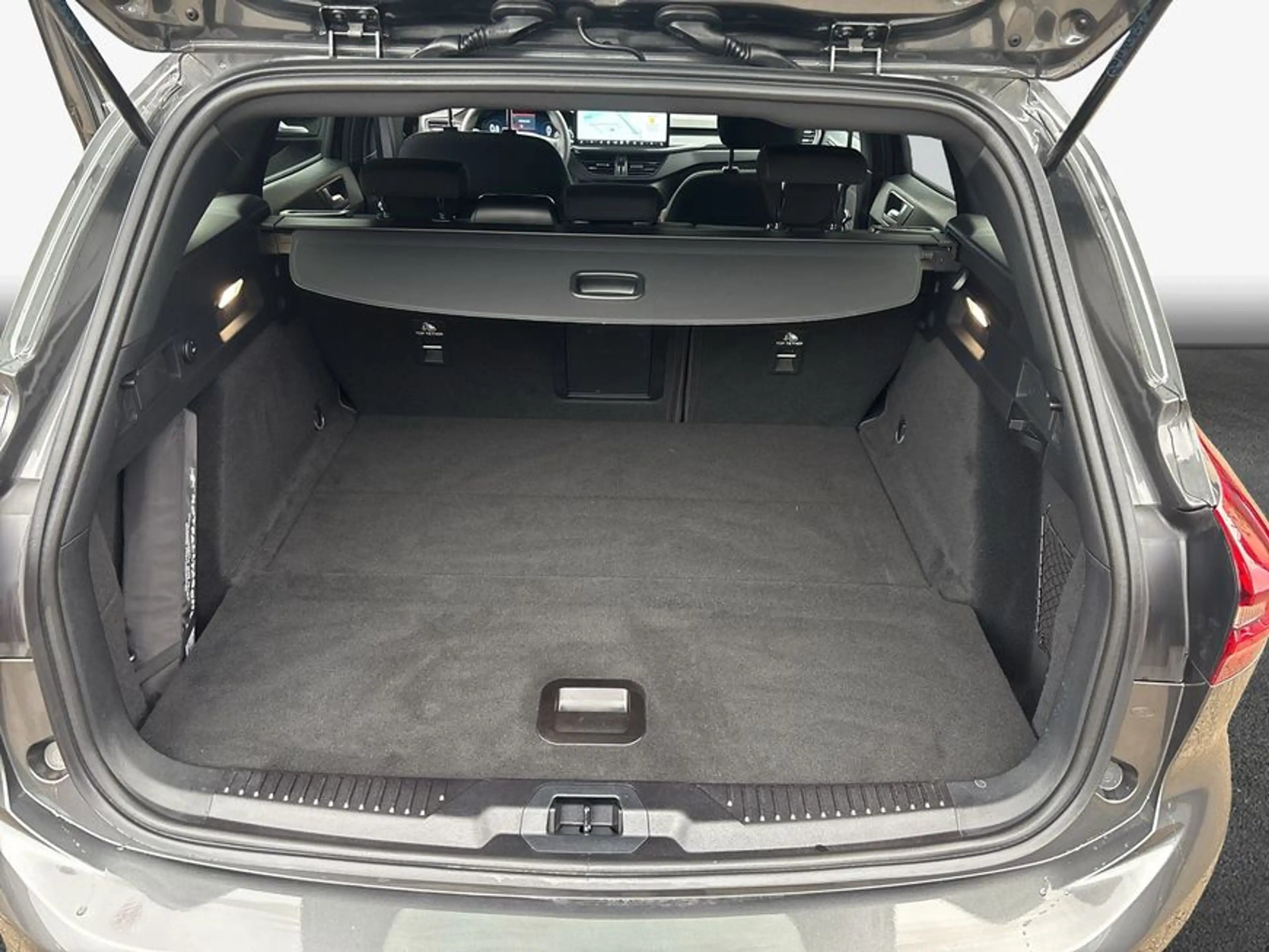 Ford Focus Turnier 1.0 EcoBoost Hybrid Aut. ST-LINE X — photo 8