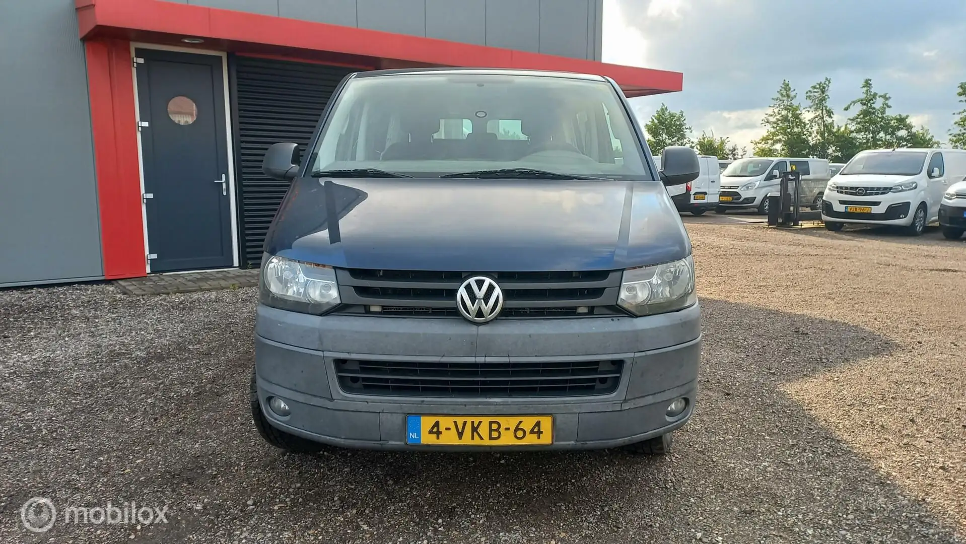 Volkswagen T5 Transporter 2.0 TDI L1H1 T800/5 PERSOONS/AIRCO Bleu - 2