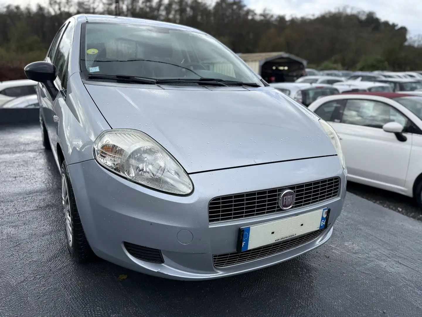 Fiat Grande Punto 1.2 8V 65CH TEAM 5P Gris - 1