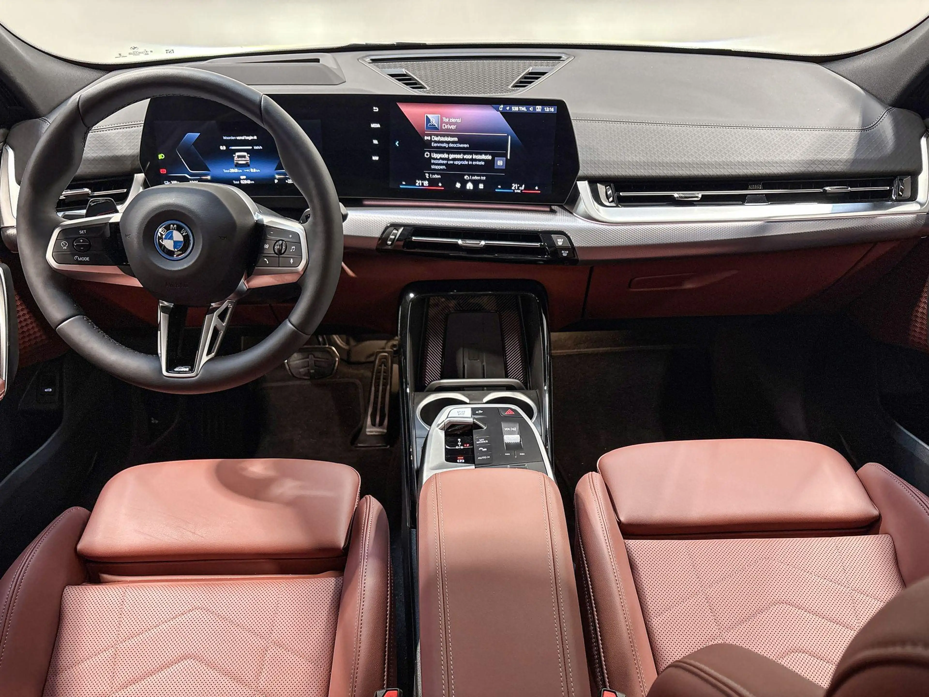 BMW iX2 eDrive20 M Sport Edition Innovation Pack — photo 11