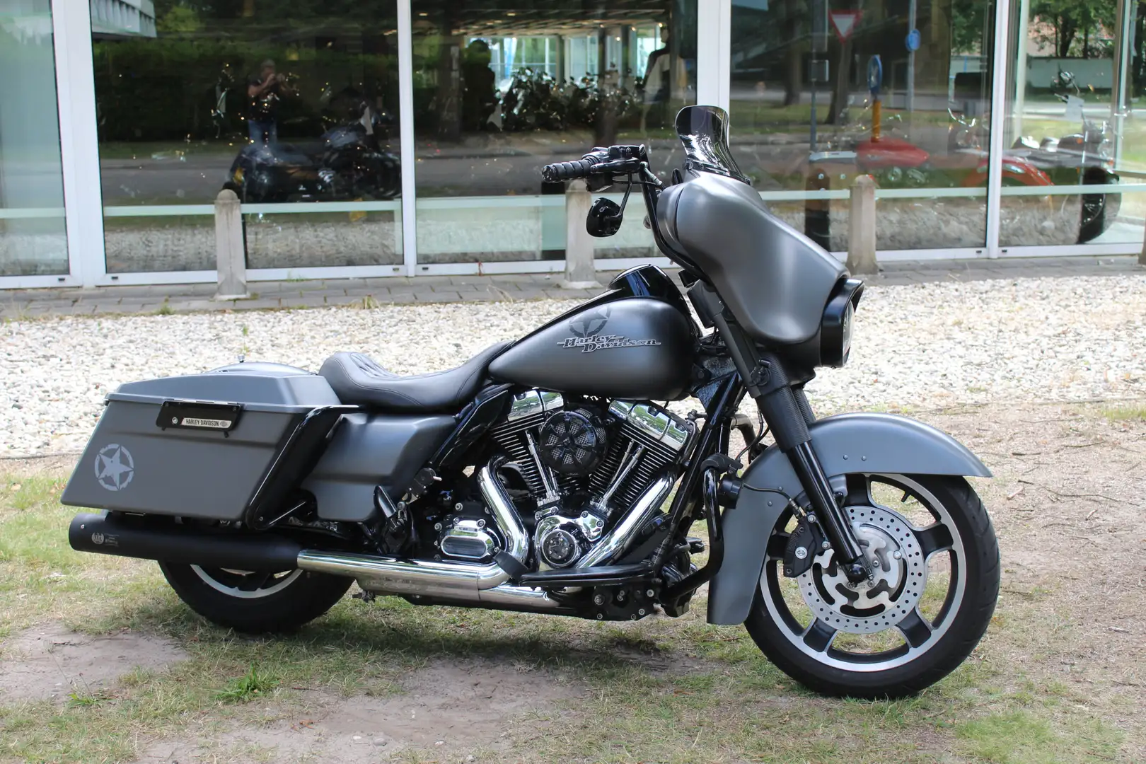 Harley-Davidson Street Glide FLH-X Street-Glide Groen - 1