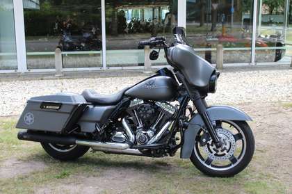 Harley-Davidson Street Glide FLH-X Street-Glide