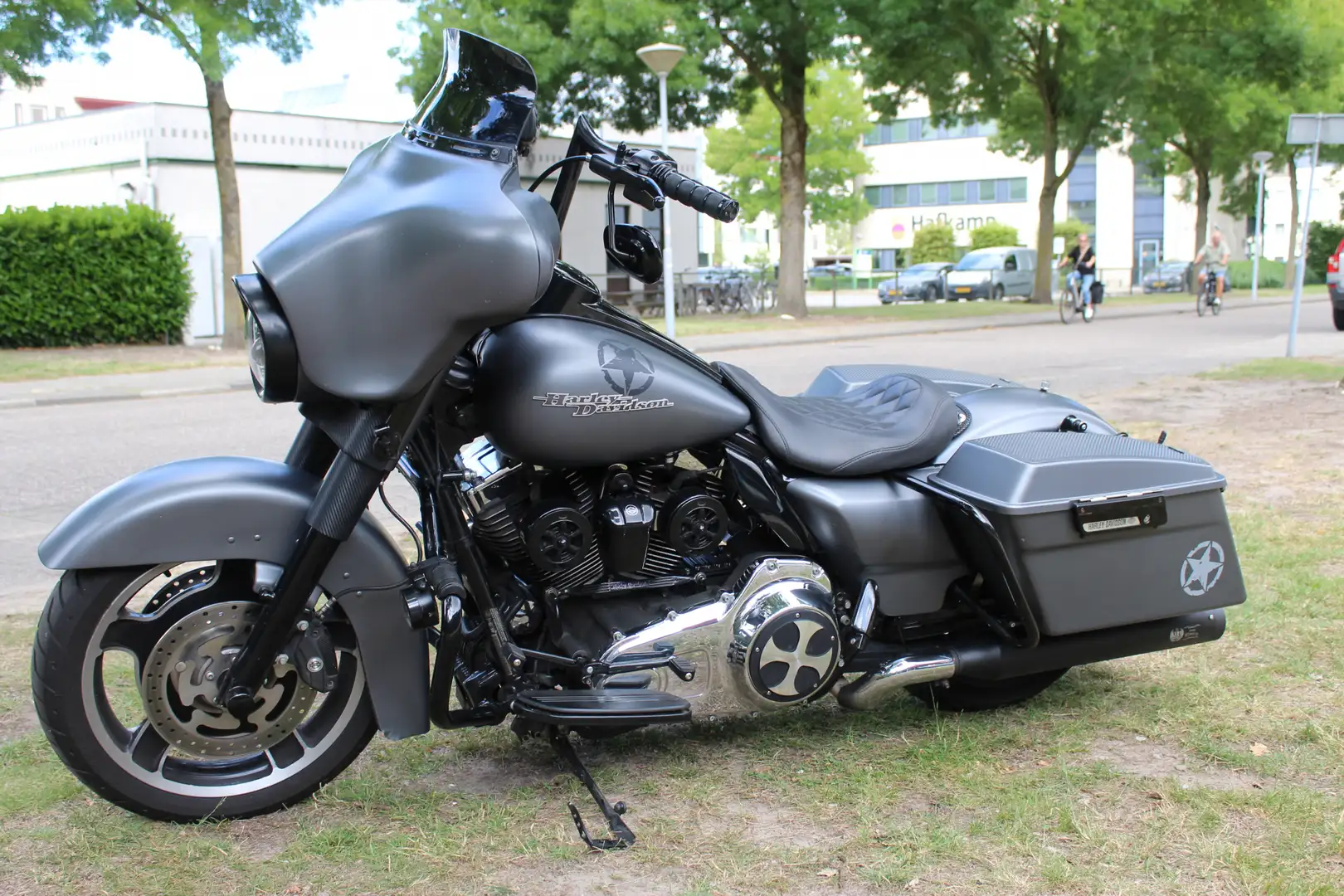 Harley-Davidson Street Glide FLH-X Street-Glide Groen - 2