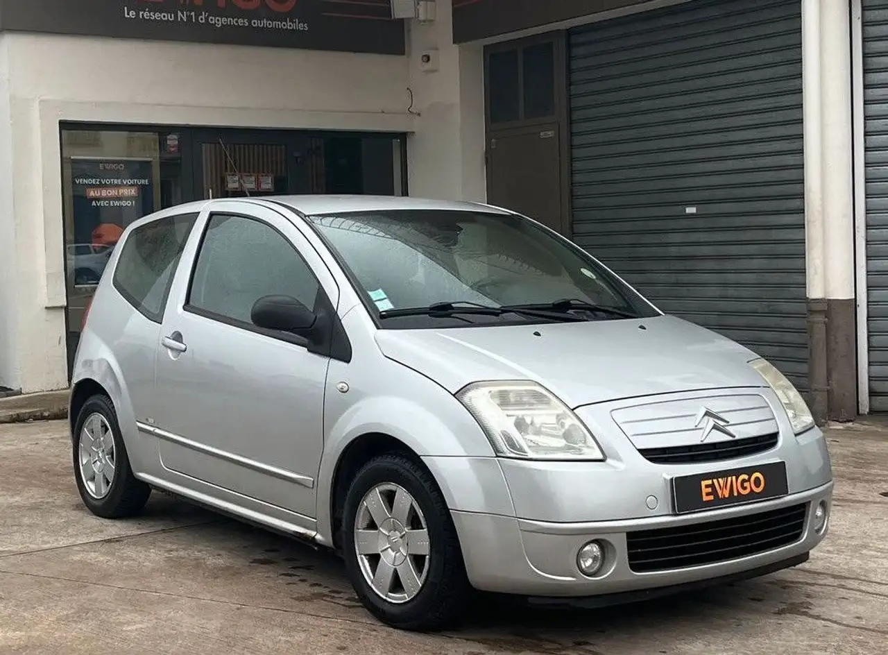 Citroen C2 1.4 75 exclusive + regulateur attelage r