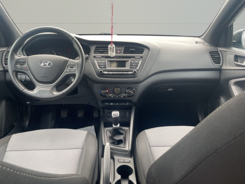 Hyundai i20 Passion 1.2 Bluetooth - Sitzheizung - Lenkradheizu — photo 9