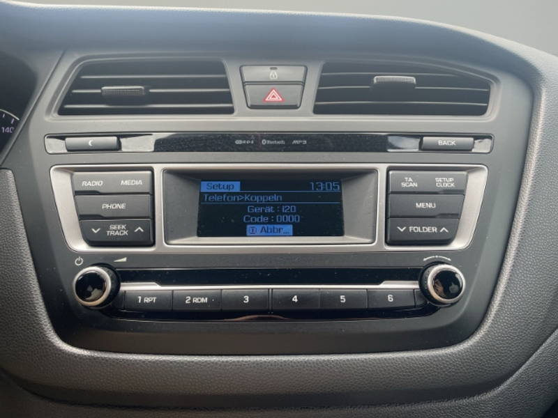 Hyundai i20 Passion 1.2 Bluetooth - Sitzheizung - Lenkradheizu — photo 15