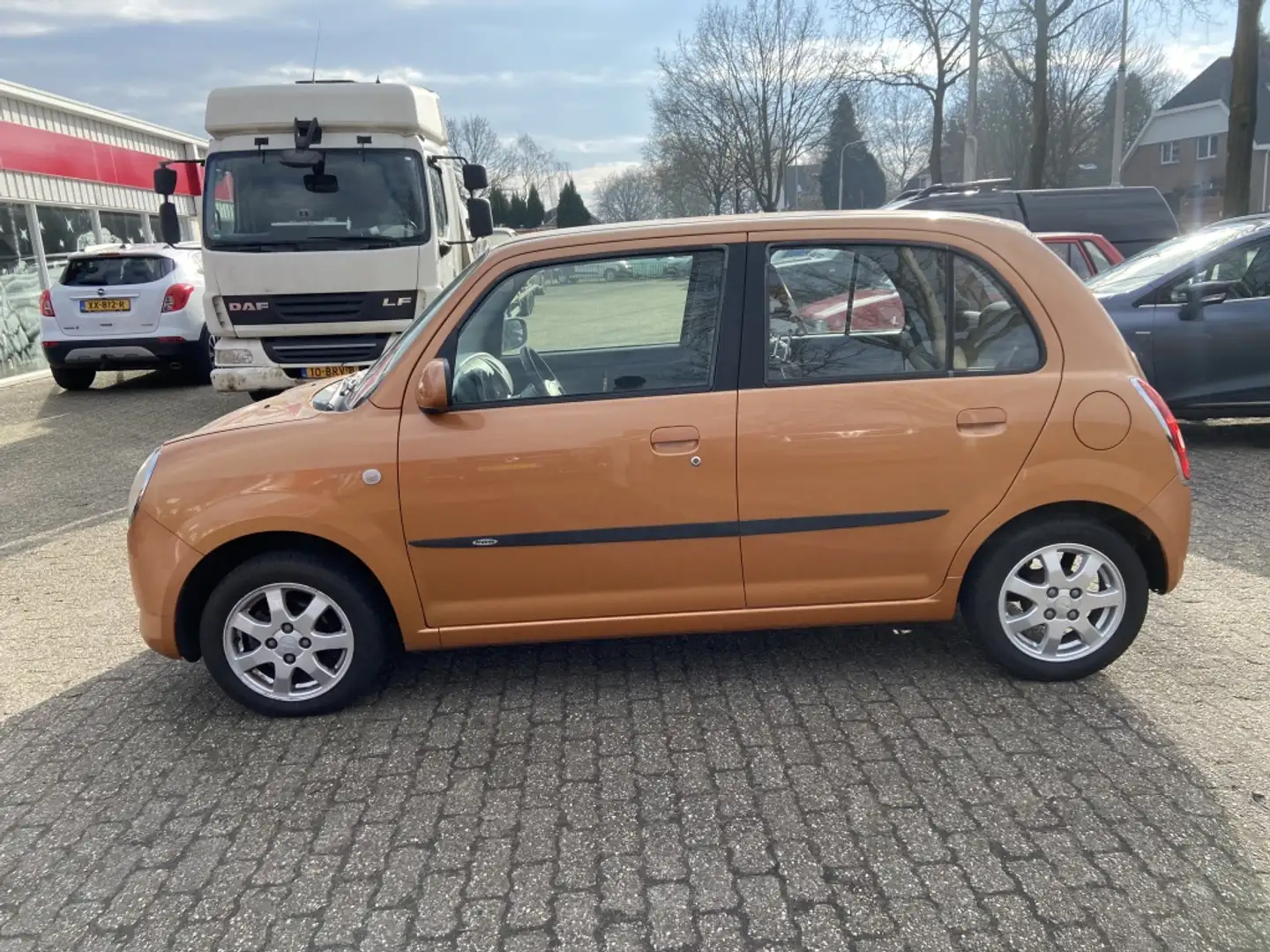 Daihatsu Trevis 1.0 - airco - orig. NL - nwe APK Rojo - 2