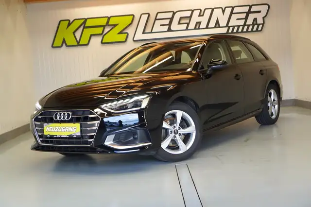 Audi A4 view 8