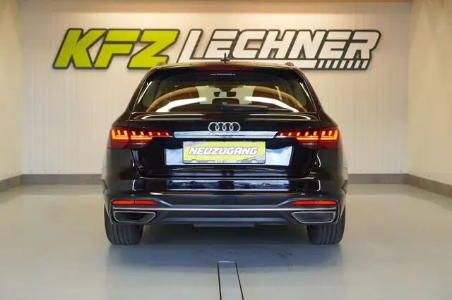 Audi A4 view 5
