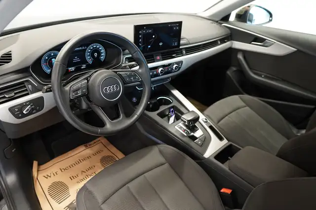 Audi A4 view 13