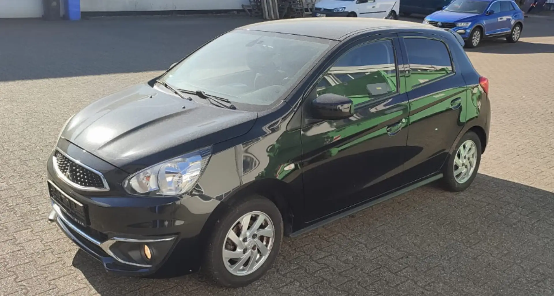 Mitsubishi Space Star Intro Edition+ Schwarz - 1