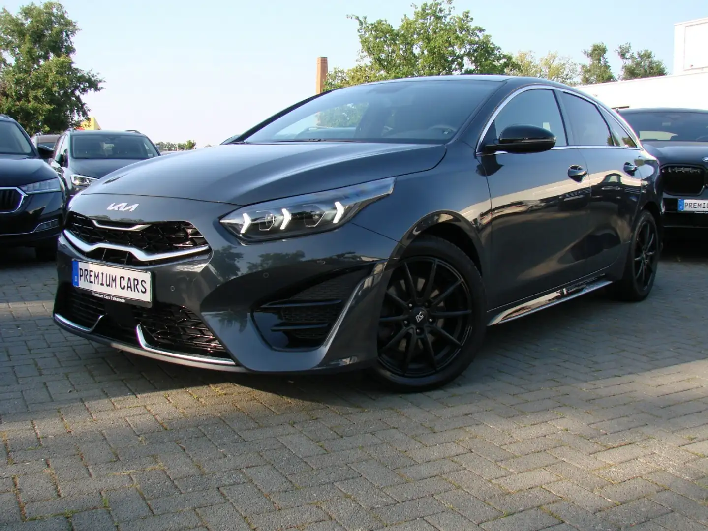 Kia ProCeed / pro_cee'd 1.5 T-GDi GT-line ACC Bi-LED Navi Kamera Grau - 2