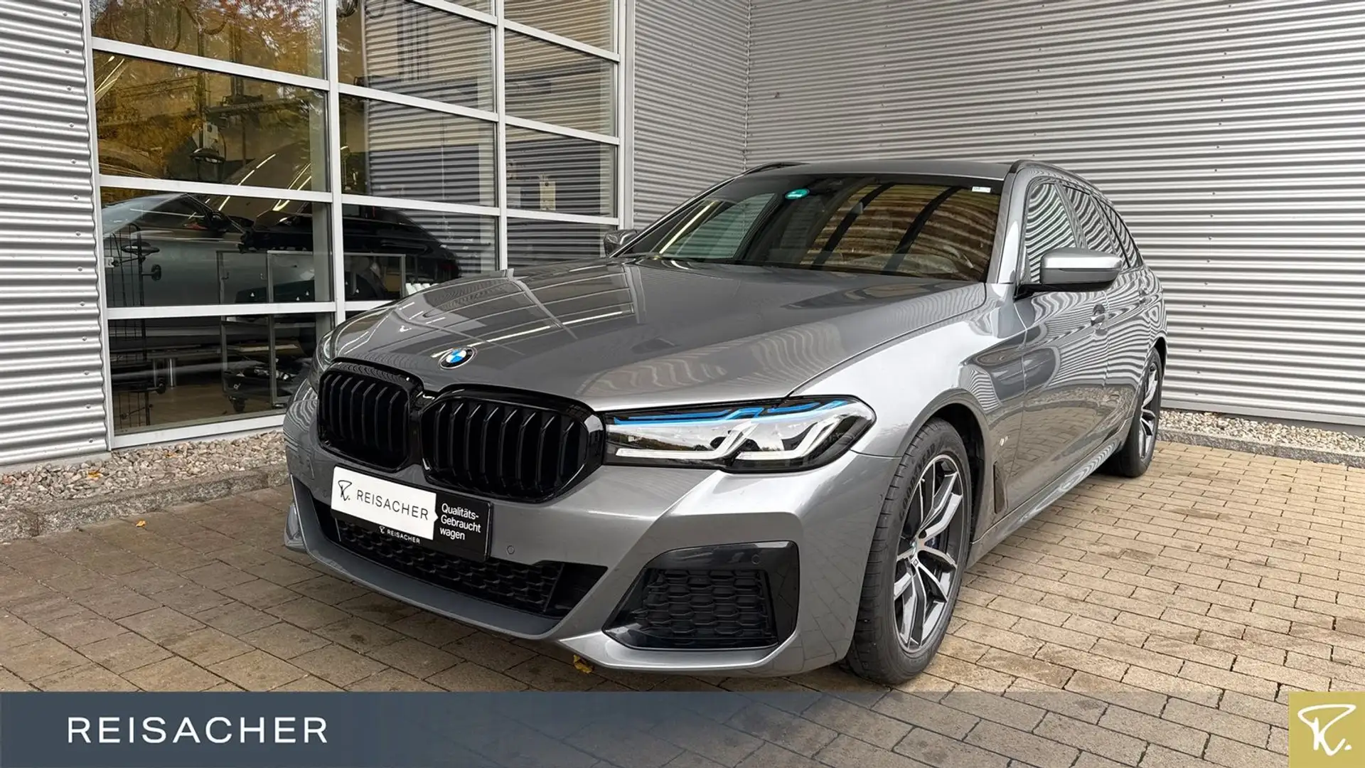 BMW 540 d xDrive Touring M-Sport ACC HUD Laser StdHzg Grau - 1